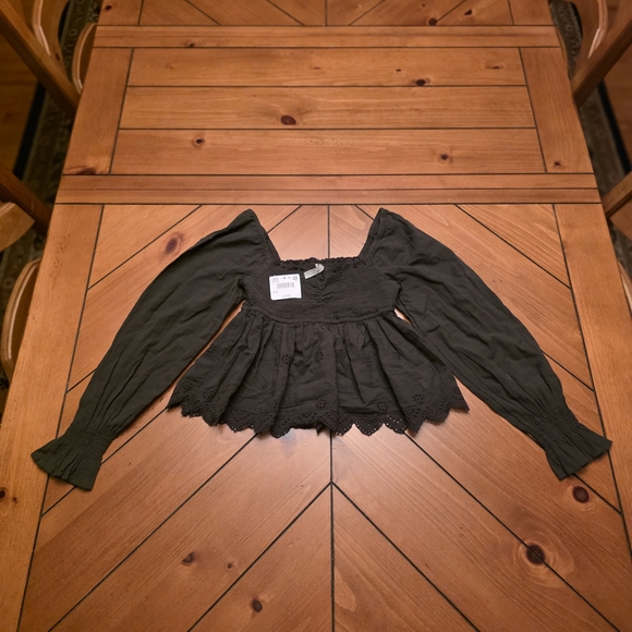 American Eagle Outfitters Black Long Sleeve Blouse - Picture 1 of 6